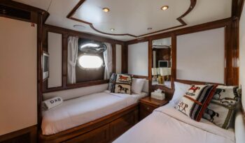 
										BENETTI Custom 2003 full									