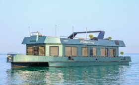 CUSTOM Camping Houseboat 2022