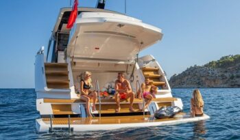
										SUNSEEKER 65 Sport Yacht 2023 full									