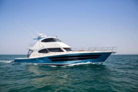 RIVIERA 77 Enclosed Flybridge 2015