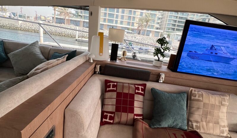 
								SUNSEEKER Manhattan 64 2015 full									