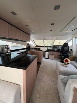 SUNSEEKER Manhattan 64 2015
