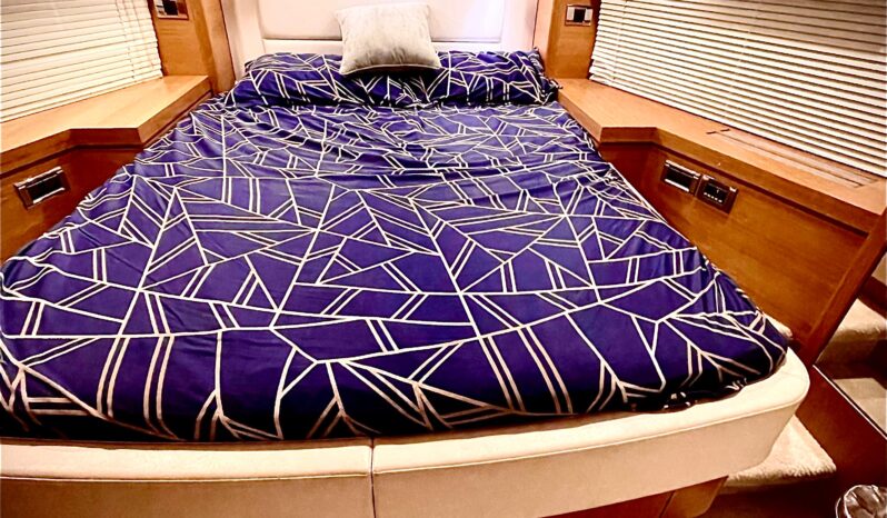 
								SUNSEEKER Manhattan 64 2015 full									