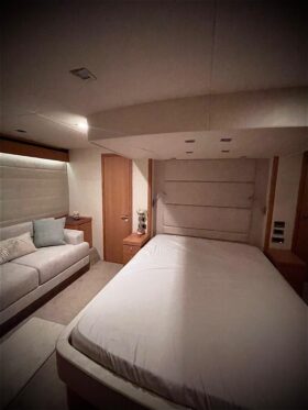 SUNSEEKER Manhattan 64 2015
