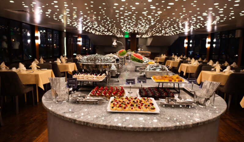 
								Dhow Cruise Traditional Wooden Dhow 1981 full									